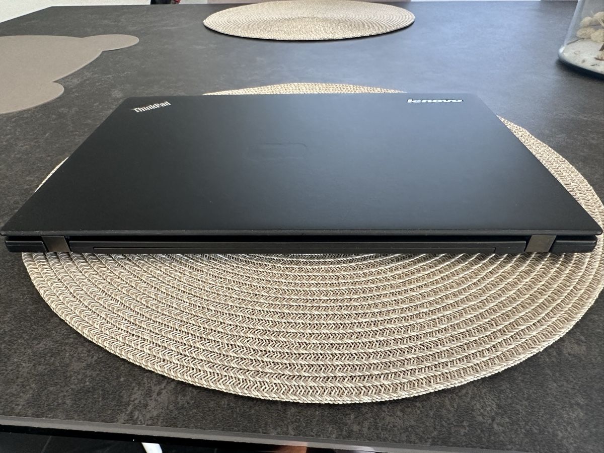 Lenovo Notebook: T1A ThinkPad X240 – Usato da Wettingen venduto da Pride360 3