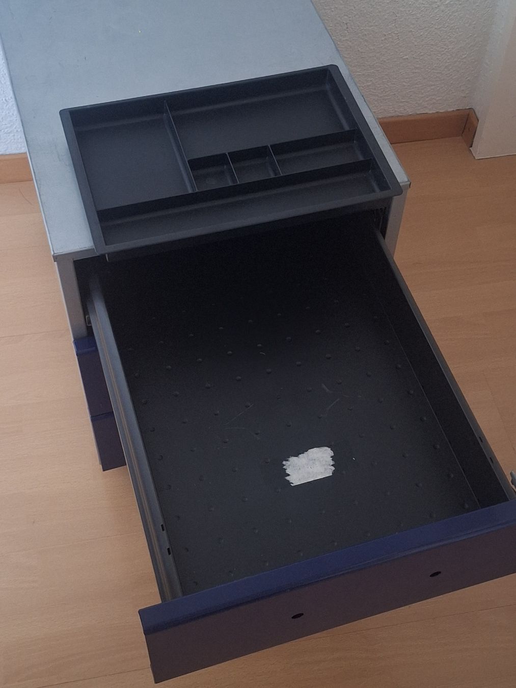 Banconi: Büro Korpus ab nur 1 Fr. !!! – Usato da Grüt (Gossau ZH) venduto da wisdomio7 1
