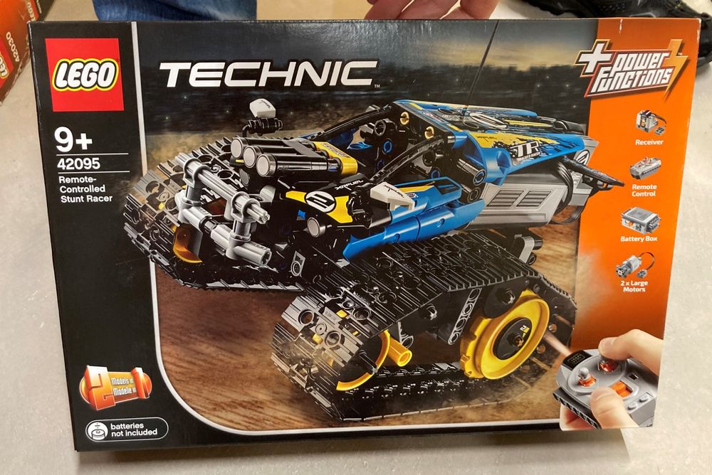 LEGO® Technic 42095 Ferngesteuerter Stunt-Racer (Neu und ...