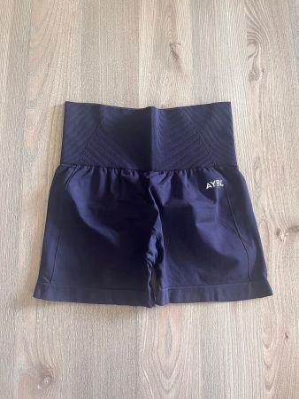Short de sport AYBL bleu foncé