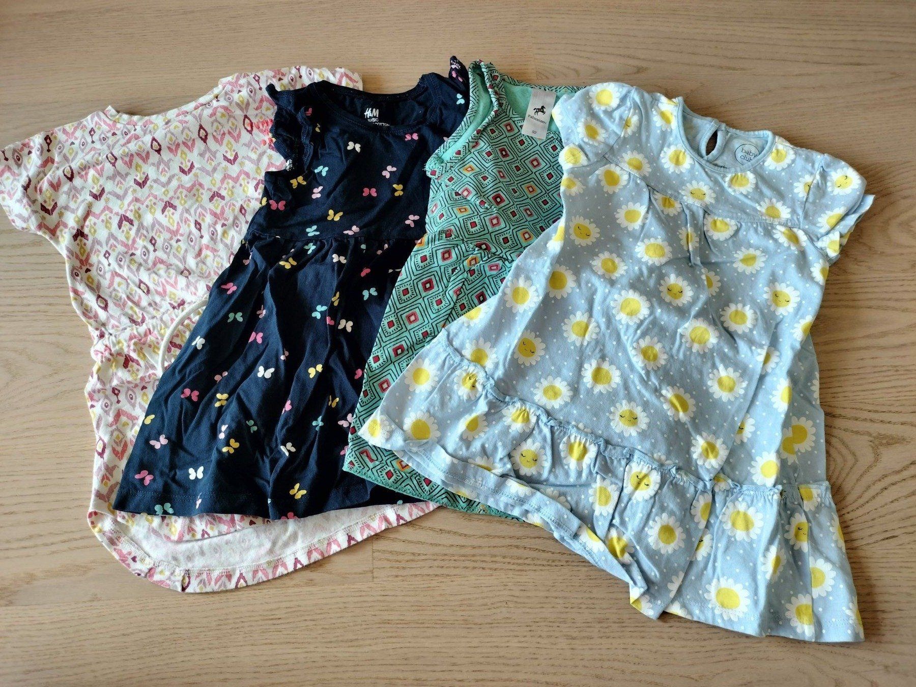 Vestiti & Gonne: 4x Sommerkleid Mädchen 92 – Usato da Neftenbach venduto da TheKringel