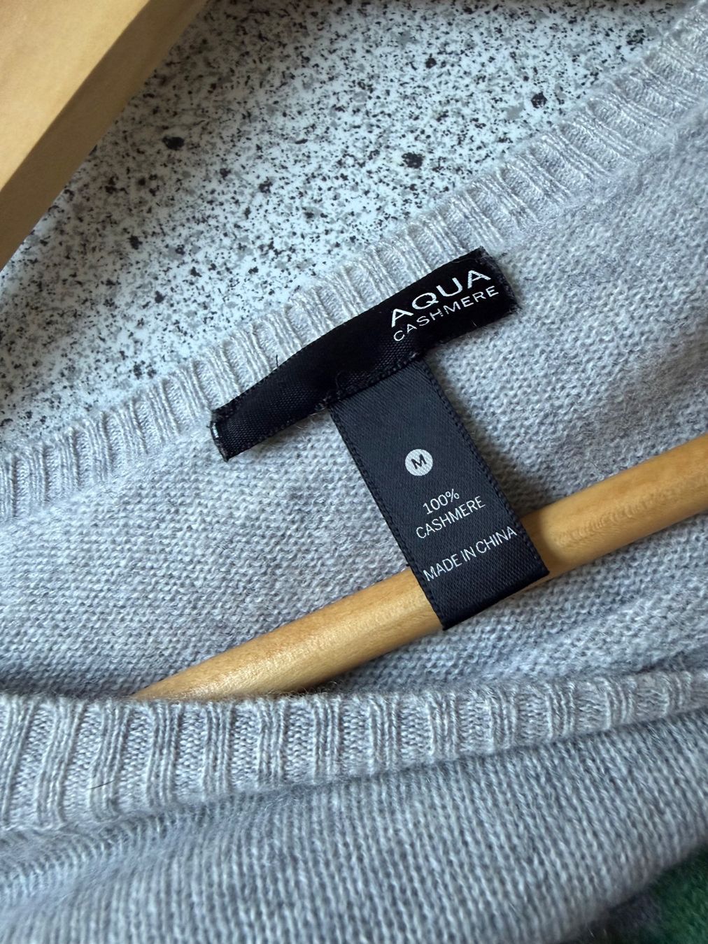 Pulls & Sweat-shirts: Aqua Kaschmir Pullover Gr.S/M – D'occasion à Unterägeri par Jutka_04 5