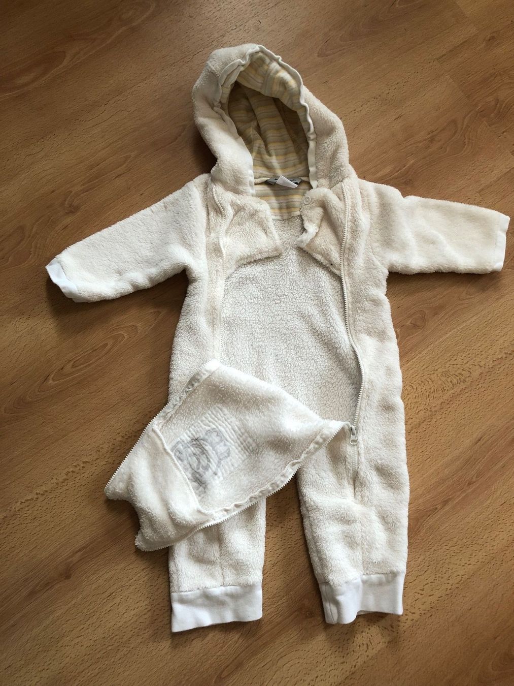 Completi: Baby Plüschanzug – Usato da Luzern venduto da higa01