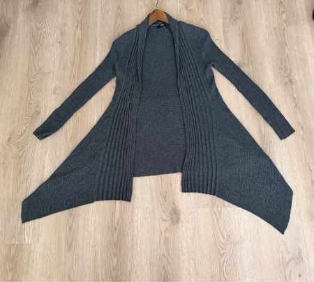 Marks & Spencer Strickjacke grau gerippt guter Zustand