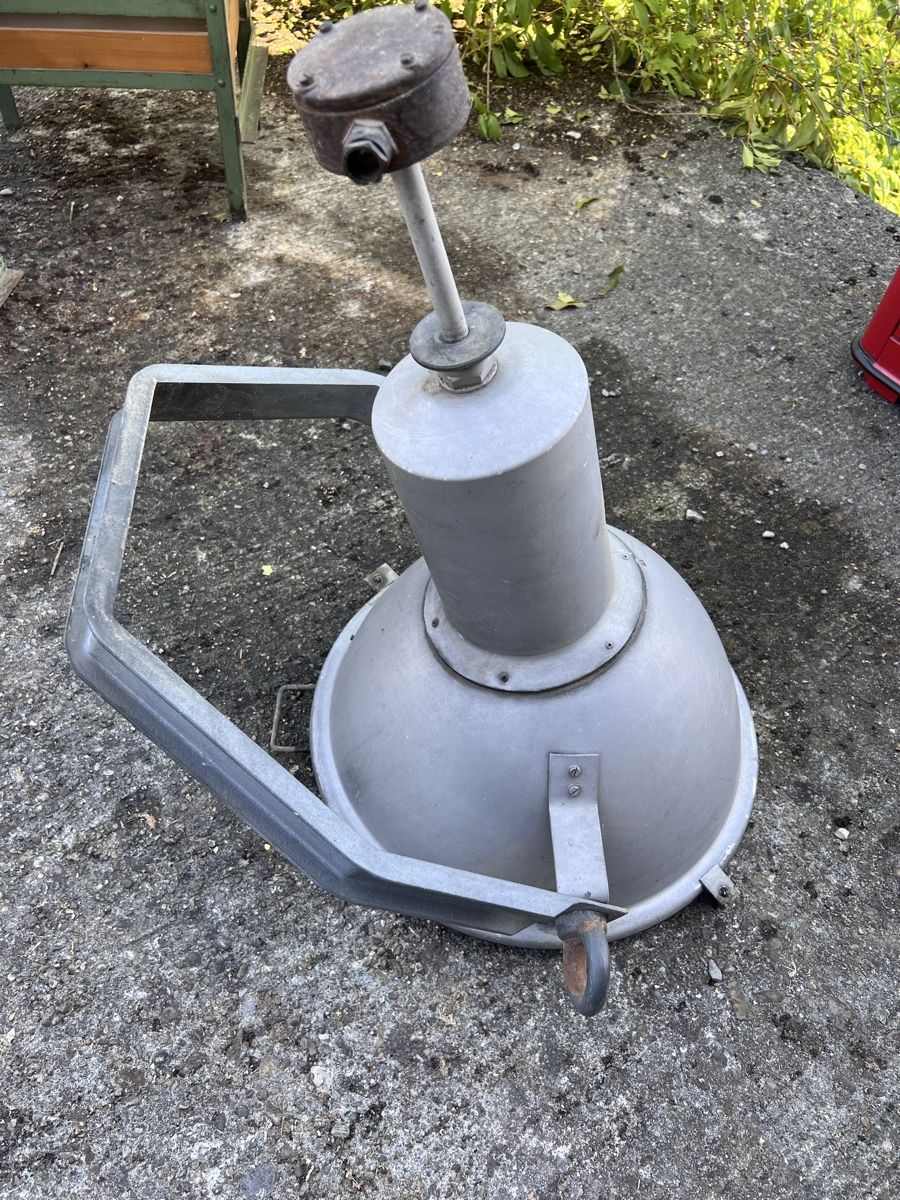 Lampade: Grosse Industrielampe Sulzer – Usato da Dinhard venduto da Stahlguss 4