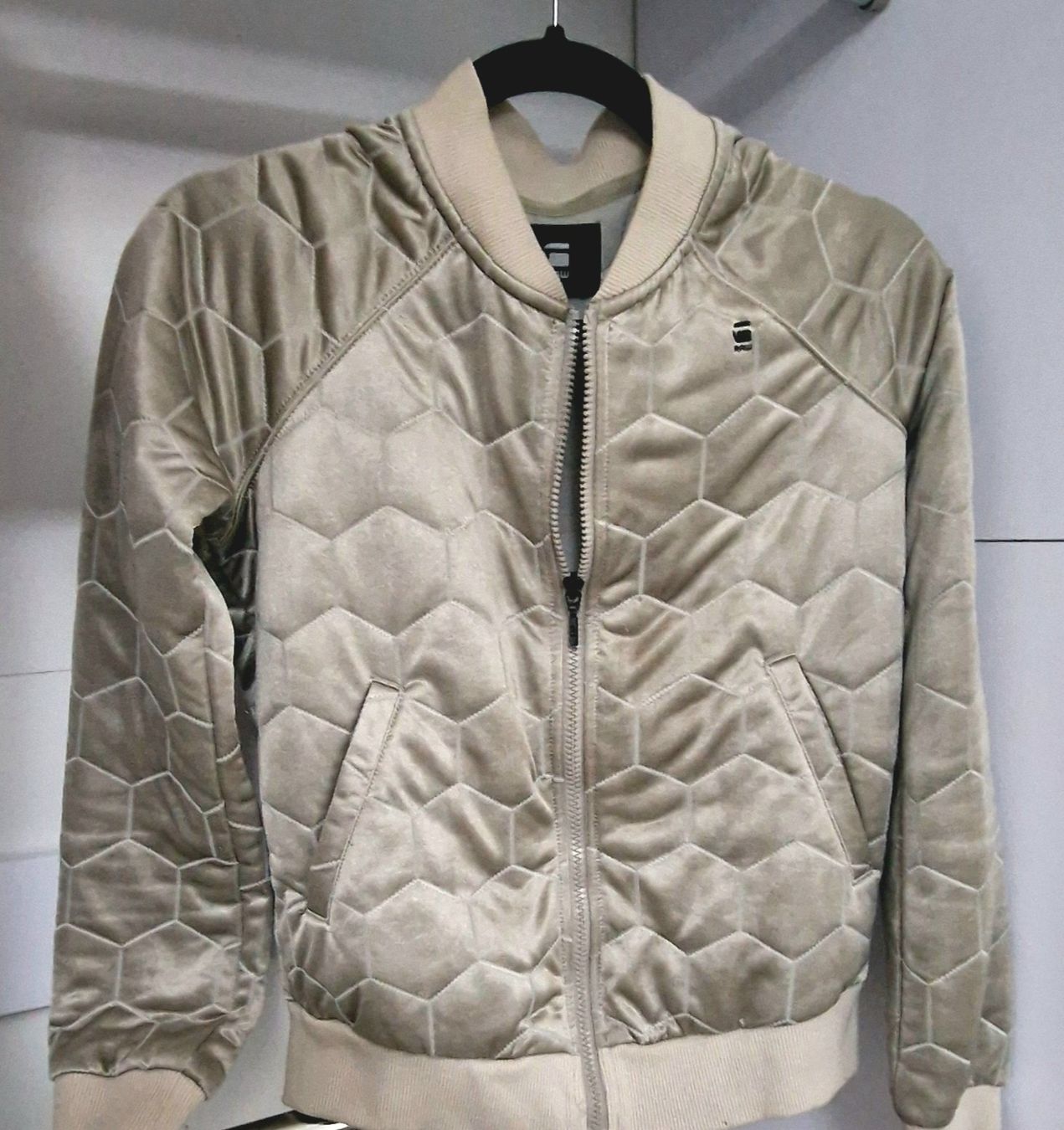 Jacken: Pack XS Michael Kors/G-RAW/North Face – Gebraucht aus Leysin von neu_fp2c 2