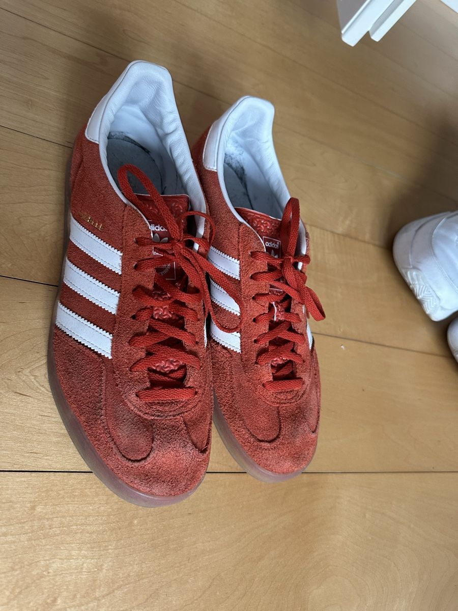 Adidas Scarpe da uomo: Adidas Trainers red size 44 – Usato da Coppet venduto da AlexandraAmmann 2