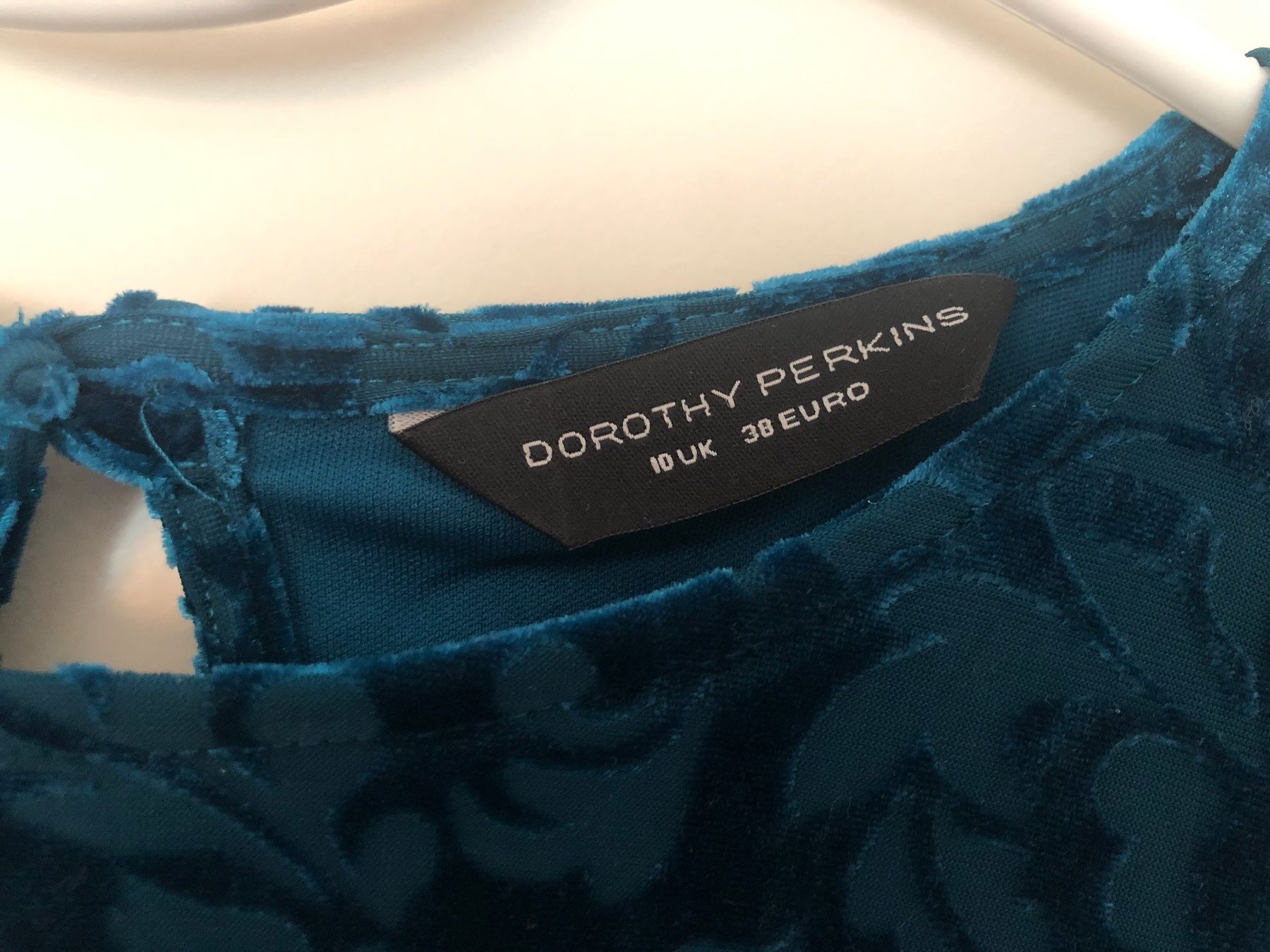 Dorothy Perkins Vestiti: Kleid, Türkis, in Samtoptik - Grösse M – Usato da Zürich venduto da starsz 4