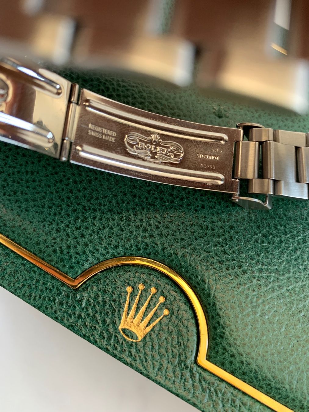Rolex Orologi: Rolex Submariner Kermit FLAT 4 16610LV - CH-Fullset – Usato da Dotzigen venduto da 24SevenSwiss 7