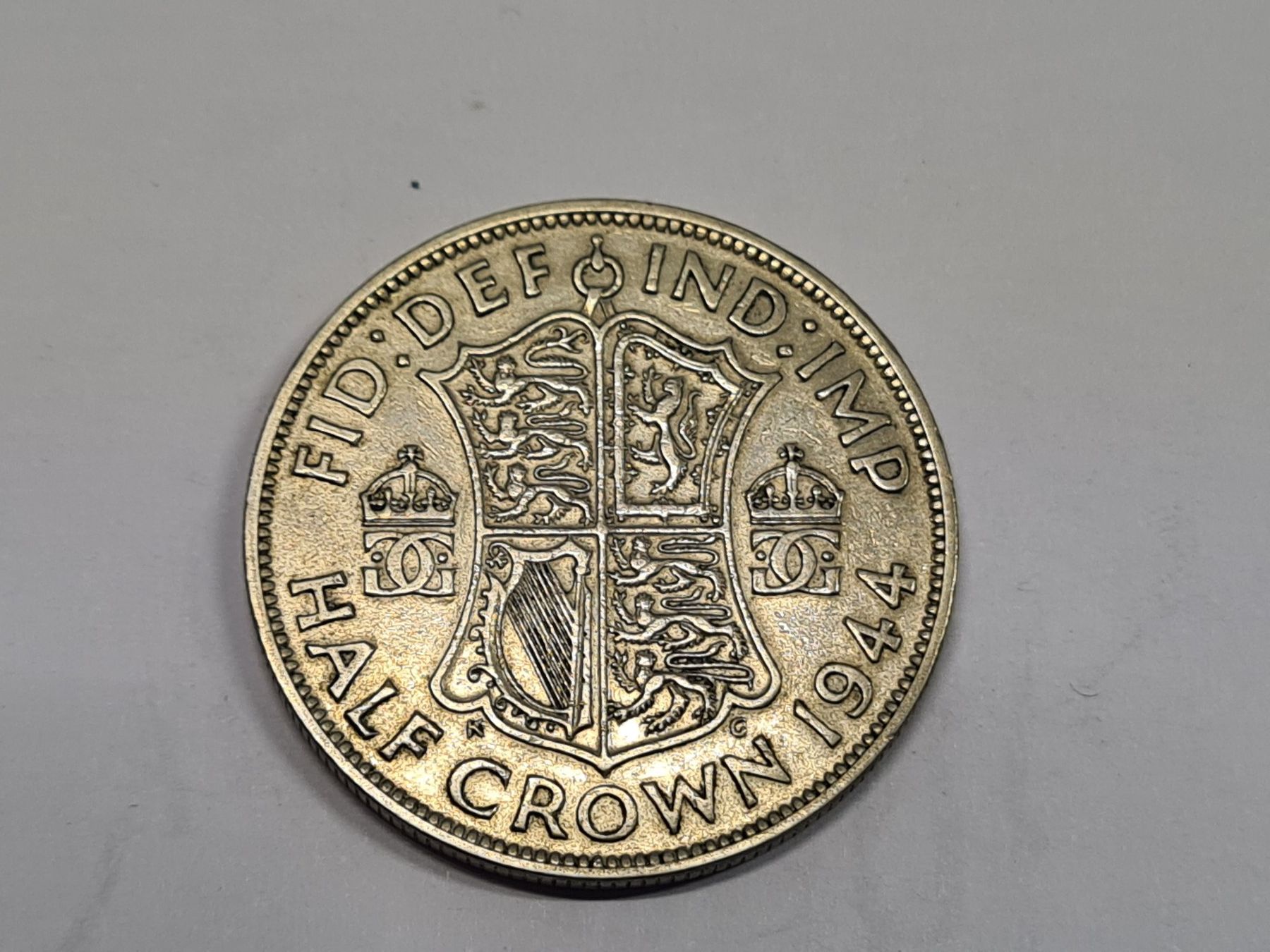 Alle Münzen: Halbekrone Half Crown Silber 1944 Georgius VI – Gebraucht aus Chur von Ataler