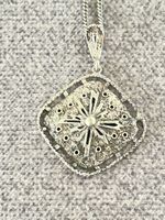 Chaîne avec Pendentif vintage en argent,motif
