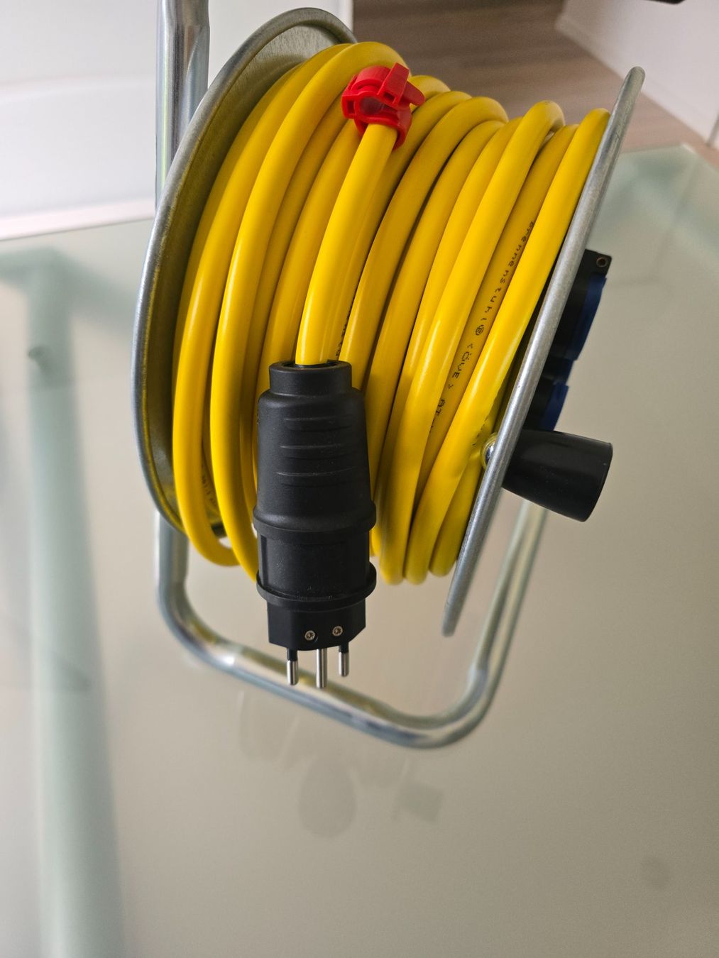 Kabel: Enrouleur de câble – Neu und originalverpackt aus La Chaux-de-Fonds von KS99 5