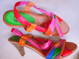 Vintage Gr. 40 bunte Leder Sandalen kaum getragen BT LONDON