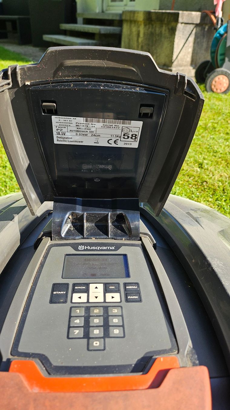 Husqvarna Rasenmäher: Husqvarna Automower 320 – Gebraucht aus Suhr von Schnoegge 2