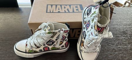 Sneakers alte Marvel nr. 29 NUOVE