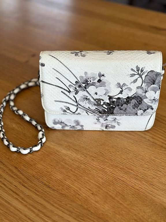Borse da donna: Abendtasche, Clutches weiss-grau – Usato da Kaltbrunn venduto da Eagle76