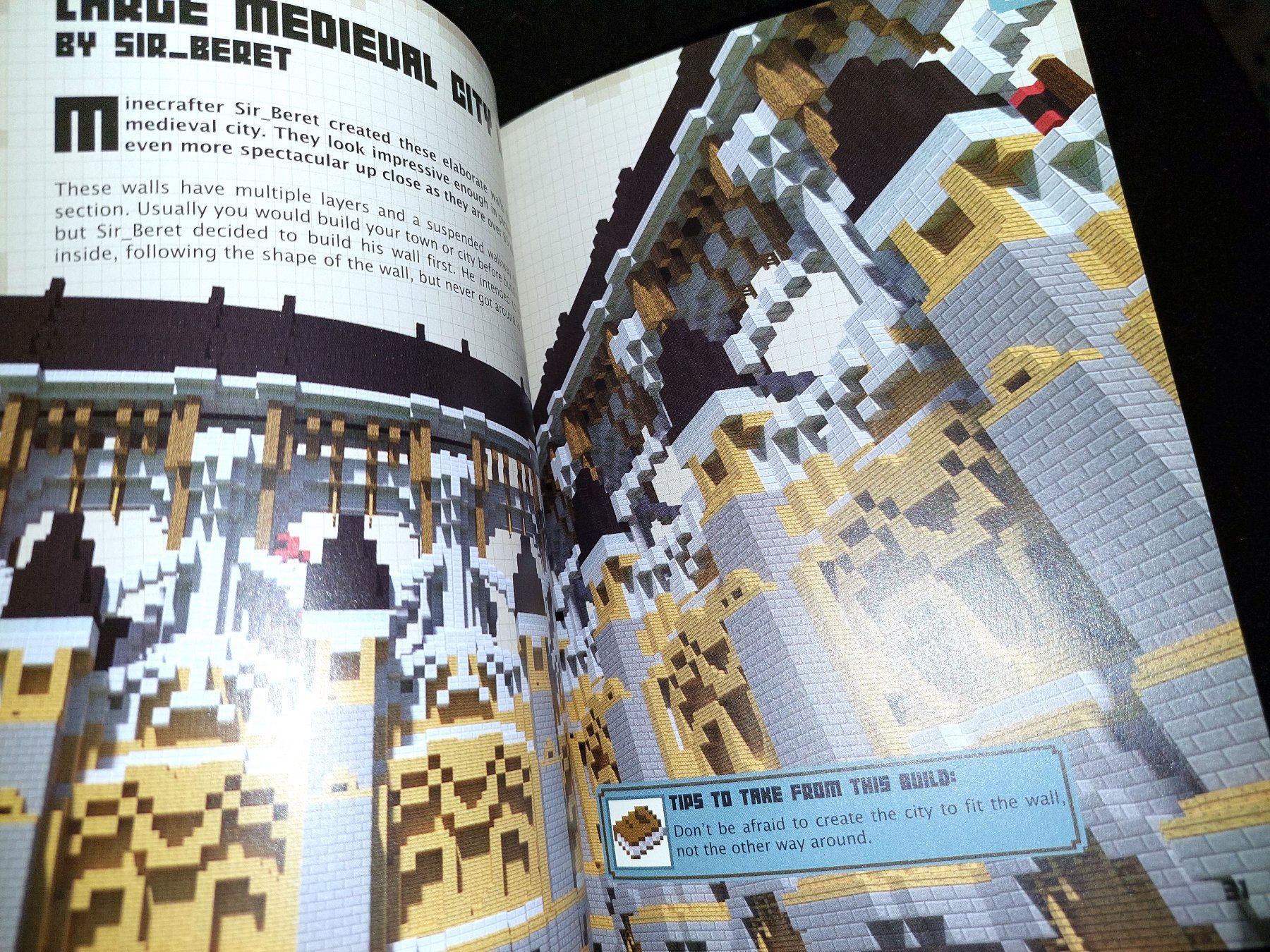Bücher: MINECRAFT CONSTRUCTION + COMBAT HANDBOOK (ENG) – Gebraucht aus Spiegel b. Bern von Natix 5