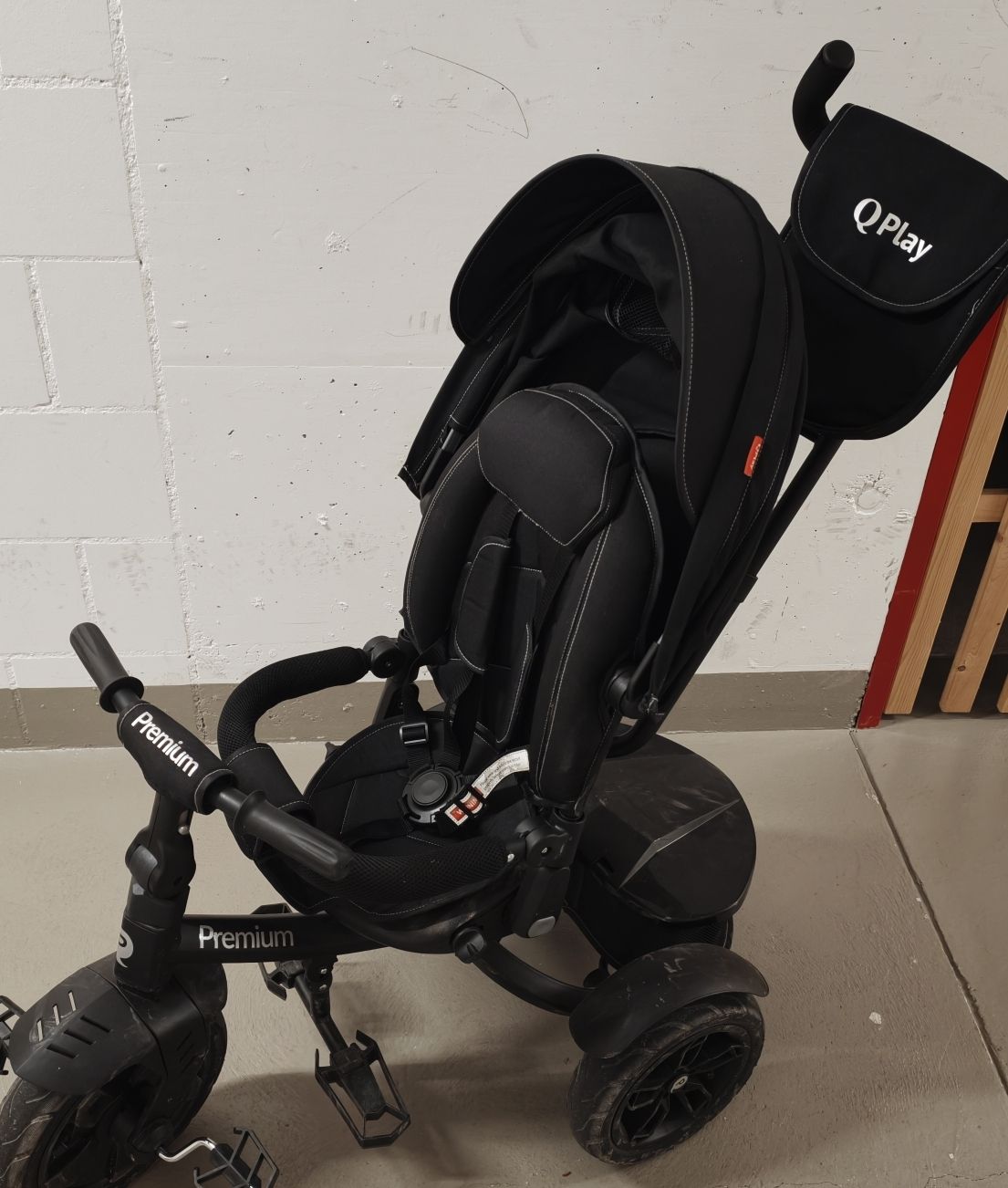 Veicoli per bambini: Dreirad QPlay Premium schwarz – Usato da Obergösgen venduto da SMOCARS
