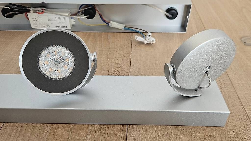 Philips Lampadari & plafoniere: Aufbauspot Philips Clockwork, 4 x 4.5 W, 2000 lm, 2700 K – Usato da Wettswil venduto da blechkiste 3