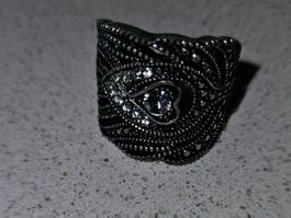 Modischer Ring mit Herz Design, Silber Optik, Top!