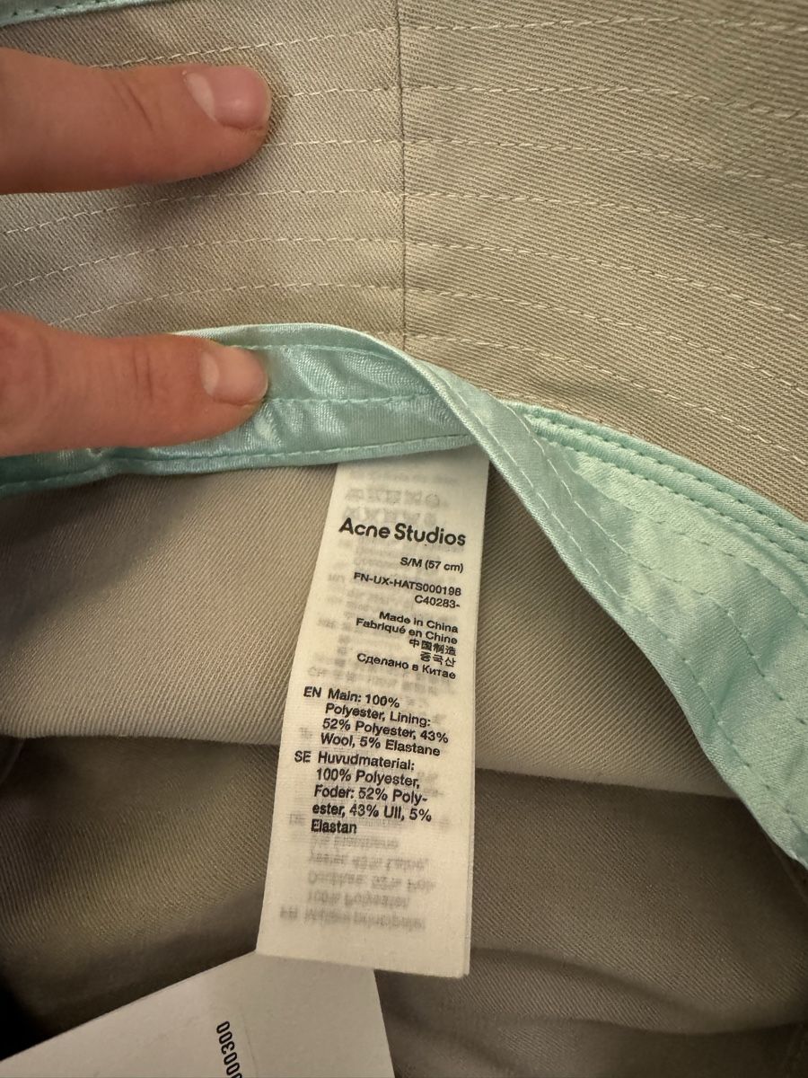 Copricapi, berretti & cappellini: NEW Acne studios bucket hat – Nuovo e nell'imballaggio originale da Zürich venduto da gva_r9gs 4