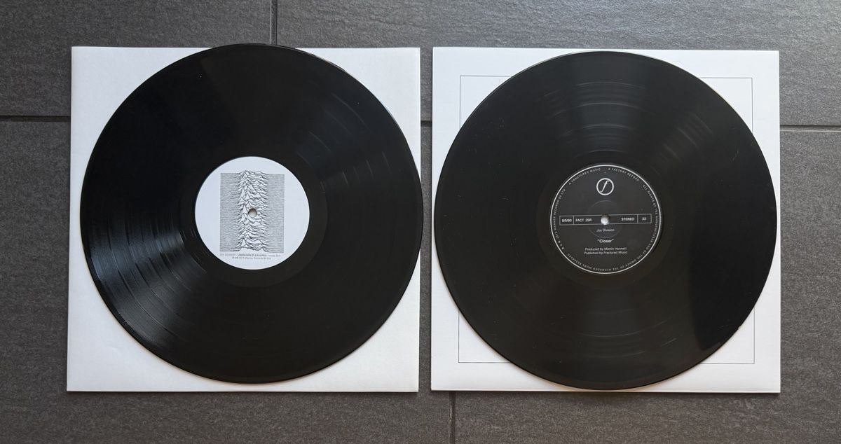 Dischi in vinile: Joy Division Vinyl Unknown Pleasures/Closer – Usato da Zürich venduto da cENS0R 5