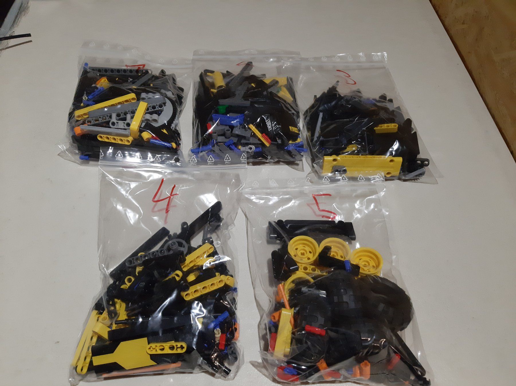 Lego Baukästen: Lego Technic 42053 Volvo EW160E – Neu (gemäss Beschreibung) aus Tramelan von bragamal 2