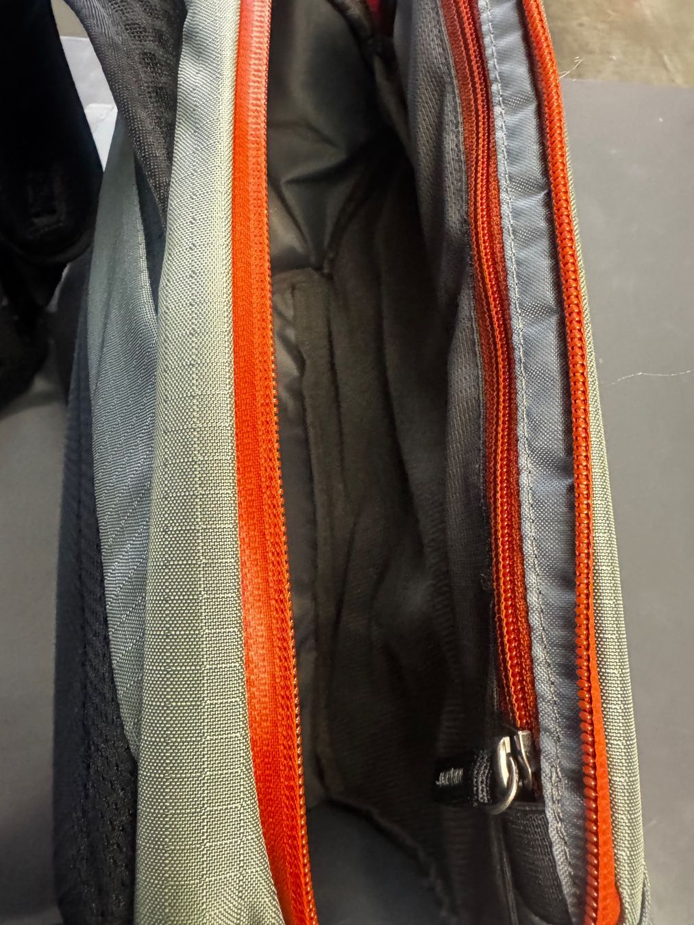 Rucksäcke: MindShift Photocross 14L Bag ThinkTank – Neu (gemäss Beschreibung) aus Wettingen von wtro 2