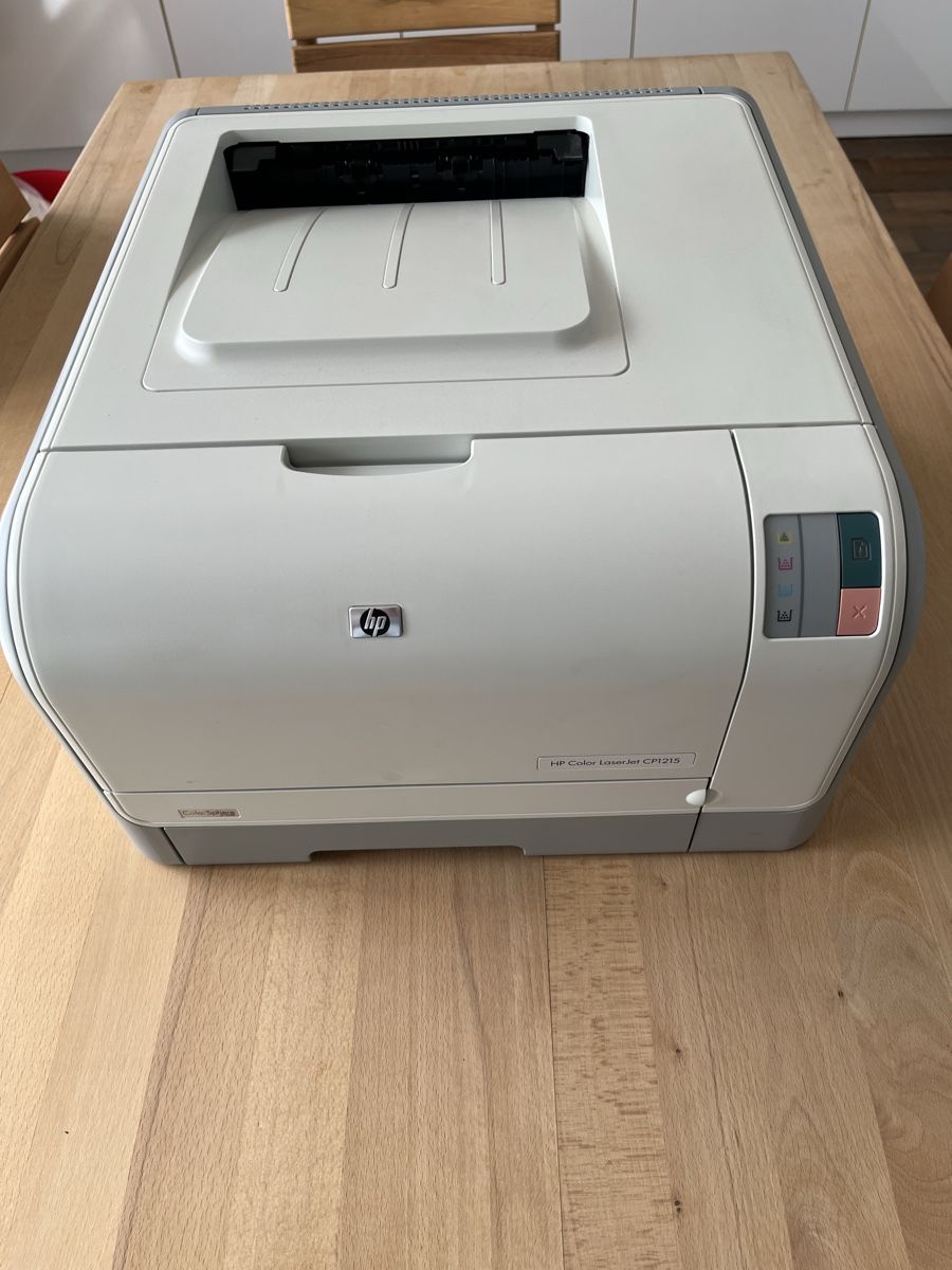 Hewlett Packard Stampanti: Laserdrucker HP Color LaserJet CP1215 – Usato da Zürich venduto da voha72