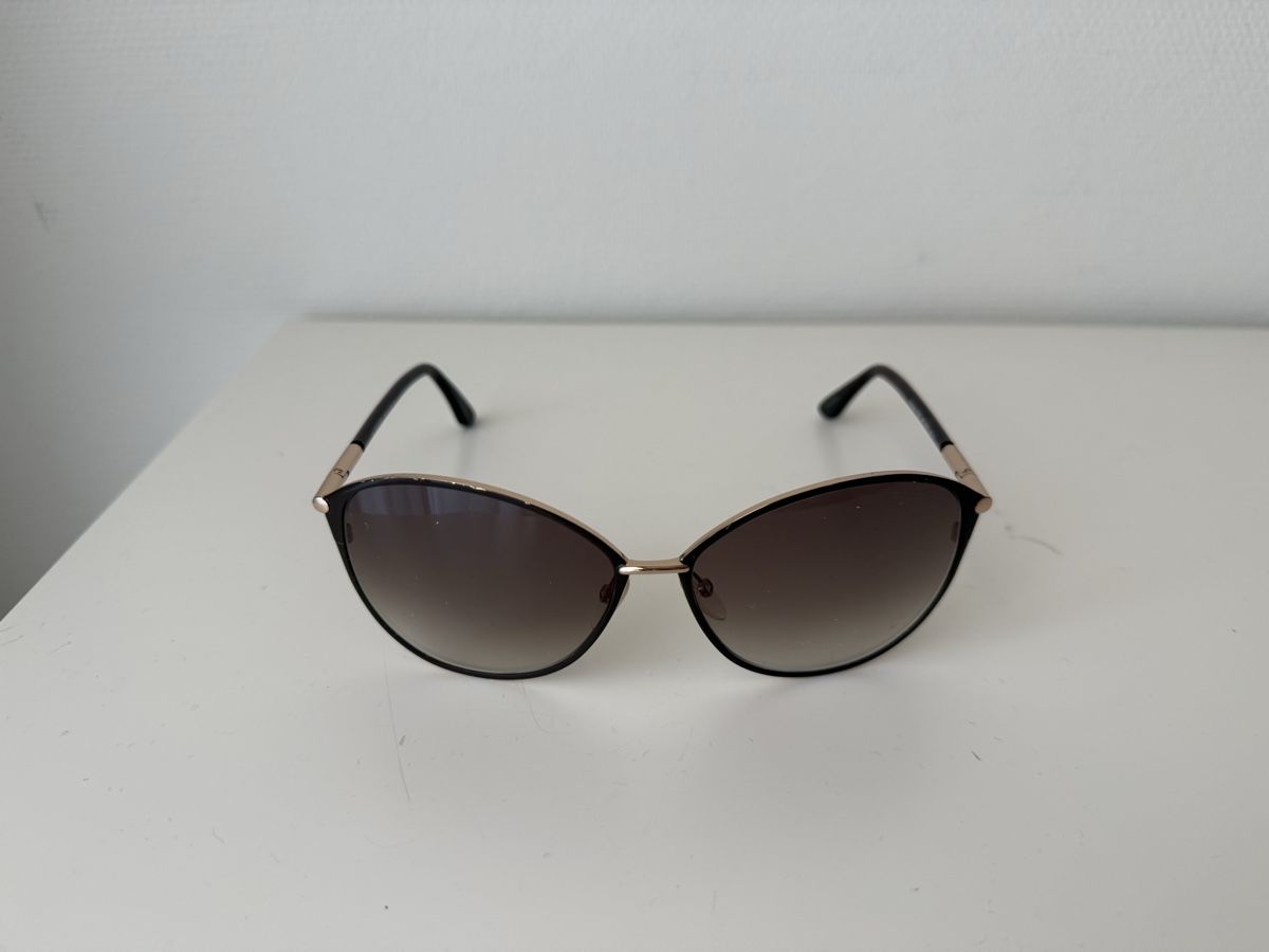 Tom Ford Occhiali & Lenti: Tom Ford Penelope Design Klassiker Sonnenbrille – Usato da Genève venduto da mimi479247 1