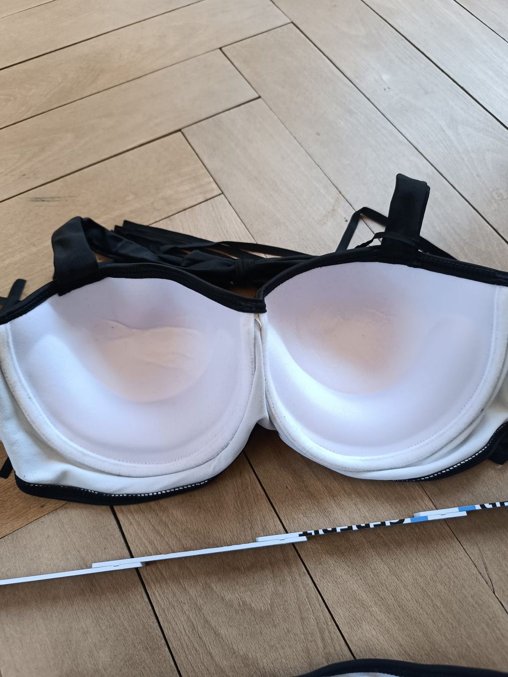 Costumi da bagno & Bikini: Schwarzer Bikini mit Fransen, Gr. L/XL - – Nuovo (secondo la descrizione) da Rorschach venduto da Obi-Wan85 4
