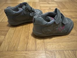 Kinderschuhe Sneaker grau Grösse 20