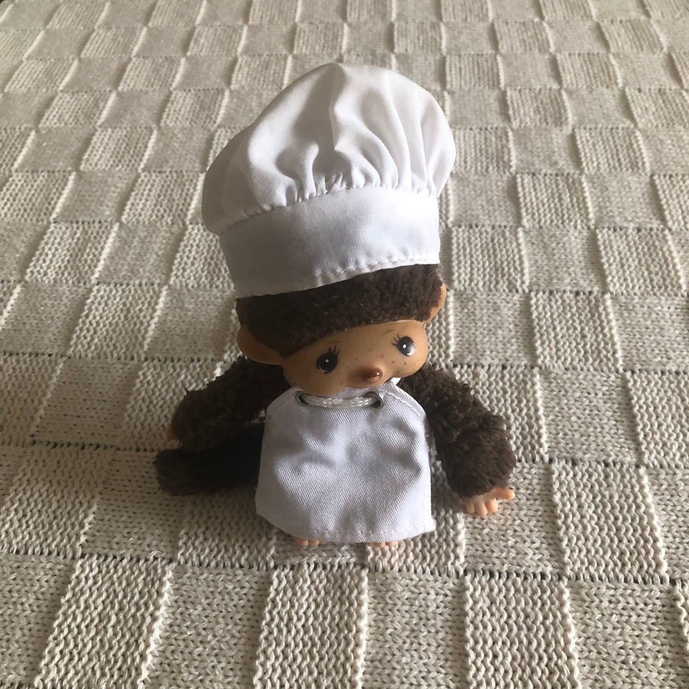 Puppen: Monchichi (Kiki) Chef de cuisine – Gebraucht aus LAUSANNE von swisspic