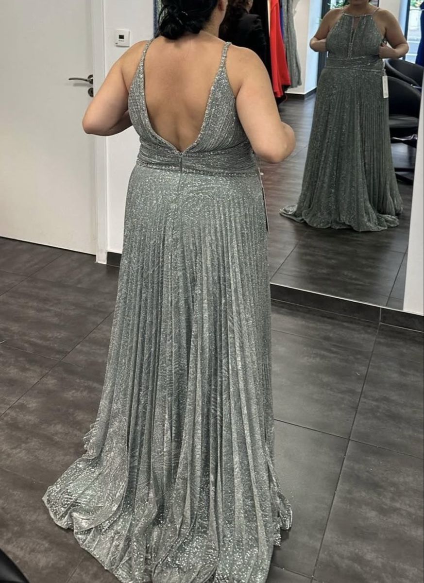 Robes: Abendkleid – Neuf avec emballage d'origine à Niederrohrdorf par sey_s62k 2