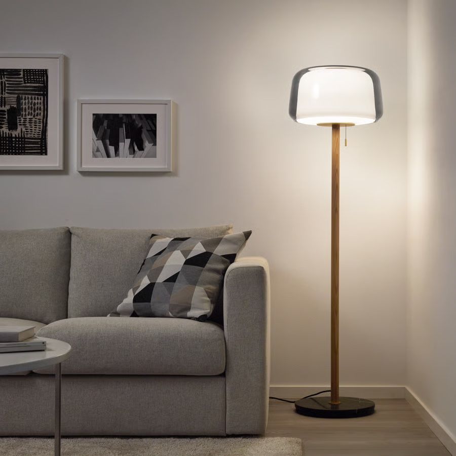 Ikea Lampade: EVEDAL Standleuchte, Marmor/grau, Eiche, Marmor und Glas – Usato da Zürich venduto da Argos_90 1