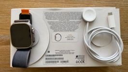 Apple Watch Ultra 49mm Titan – Black/Gray Trail Loop (S/M)