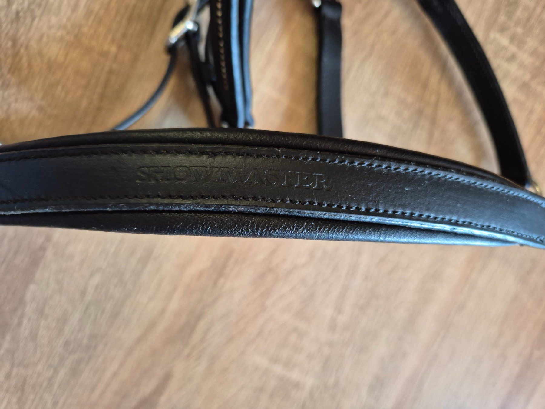 Briglie & Cavezze: Showmaster Leder Halfter Pony – Usato da Meggen venduto da Orrinka20 2