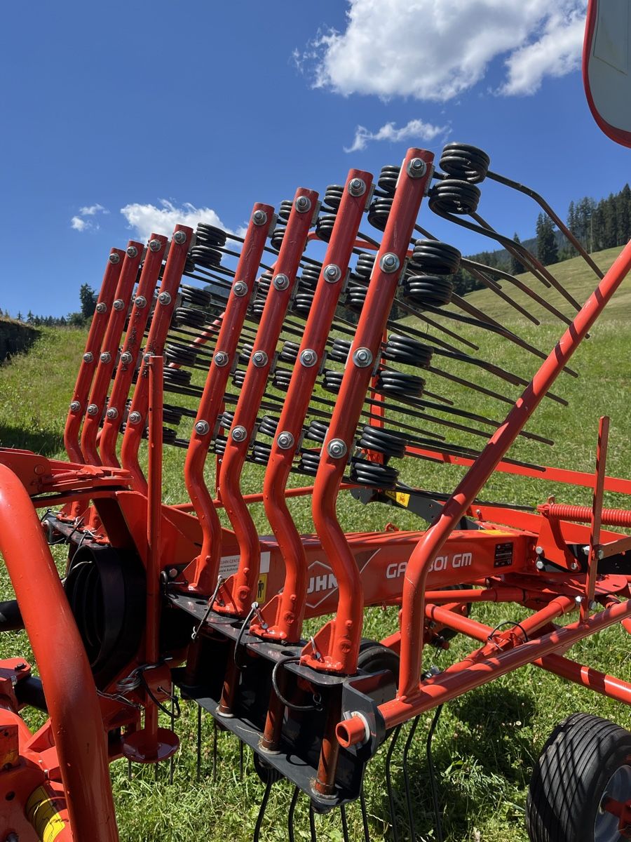 Kuhn Fauchage: Schwader – D'occasion à Stalden (Sarnen) par bur_g5gk 3