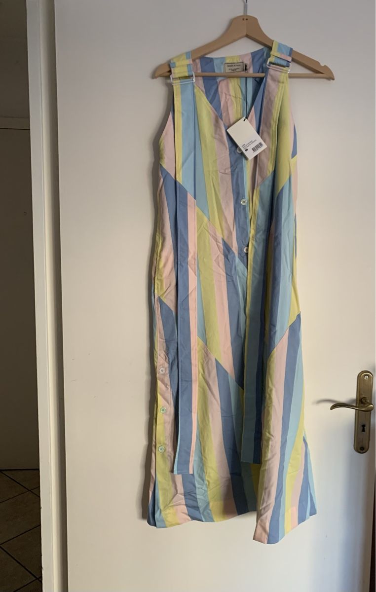 Robes: Robe à rayures multicolores maison kitsune  – Neuf avec emballage d'origine à Genève par rez_c6c6