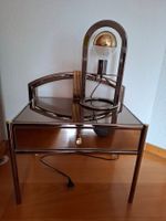 Nachttisch mit oder ohne Lampe, silber mit Gold