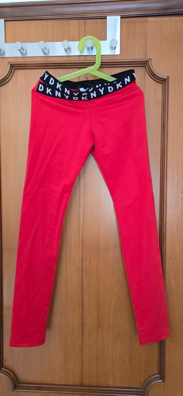 Calze & Collant: DKNY leggings, Gr. 9-10, 134-140 – Usato da Spreitenbach venduto da Breezyel