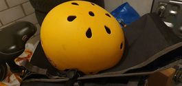 Neuwertiger K2 Helm für Kind