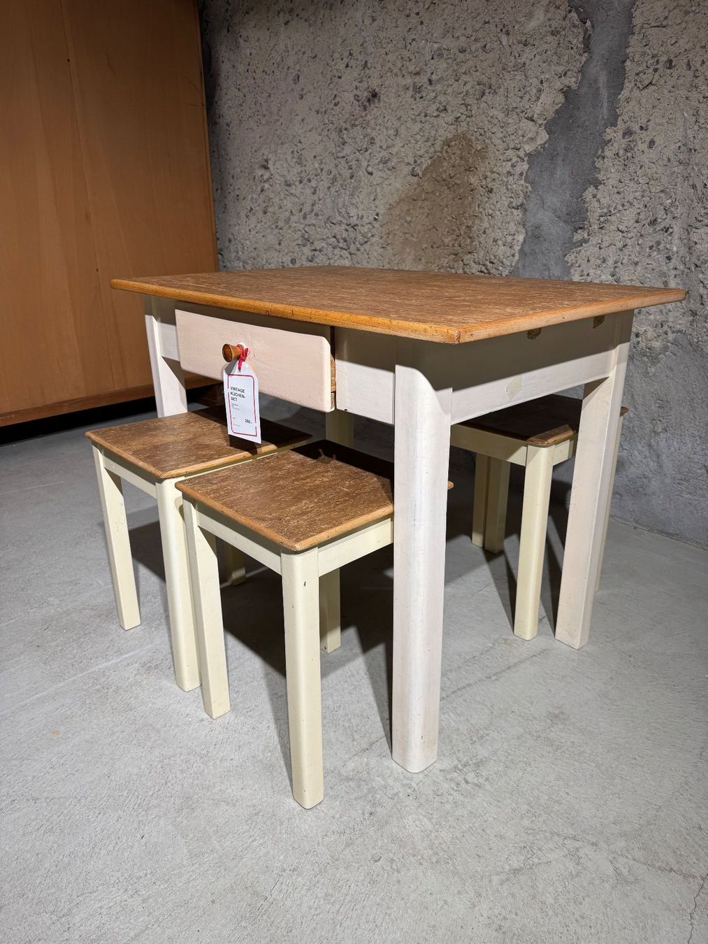 Tische: Vintage Küchenset – Gebraucht aus Luzern von CAZS_Luzern 3