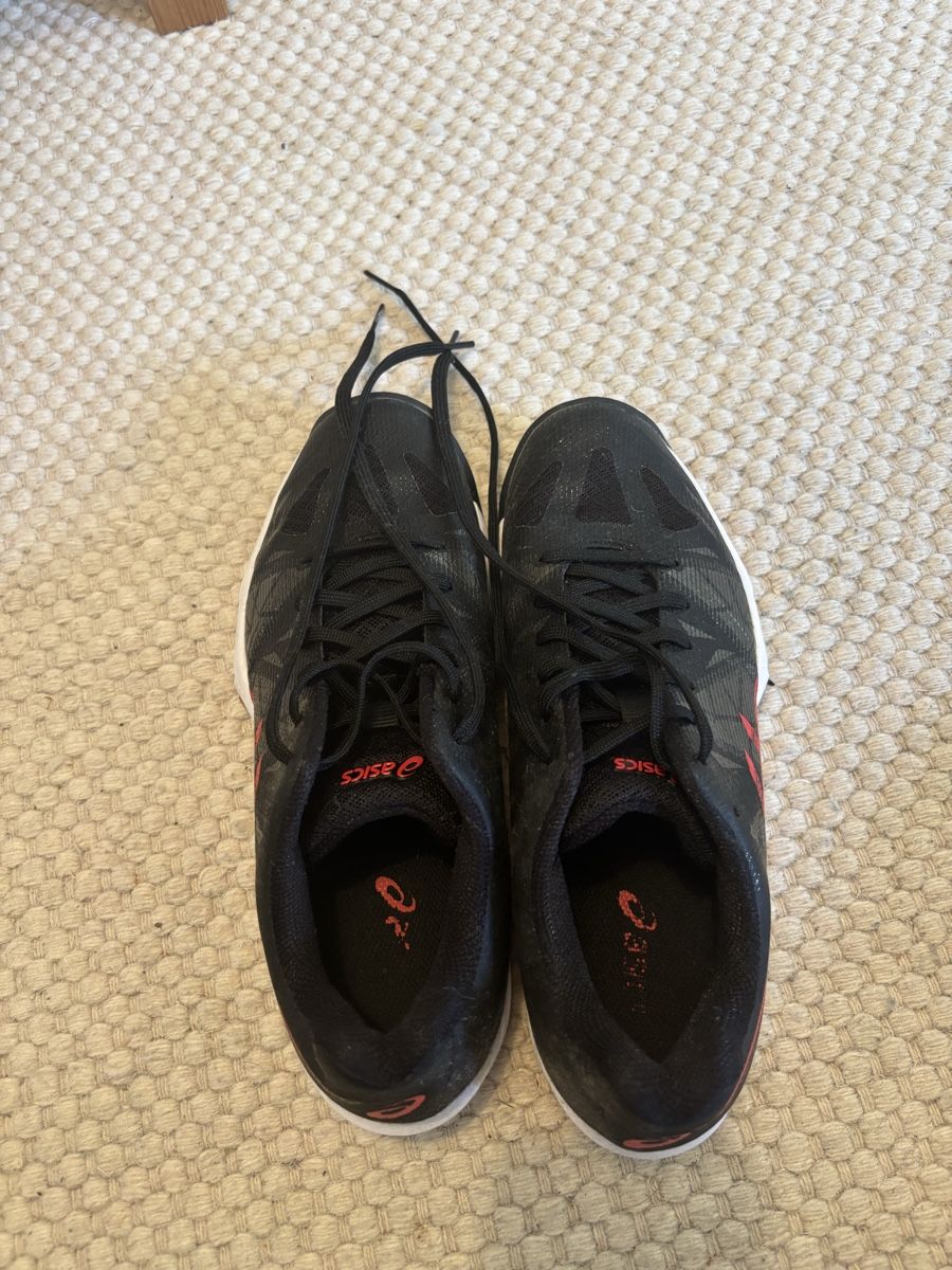 Asics Chaussures garçon: Hallenschuh Asics – D'occasion à Winterthur par nicolaparpan 3