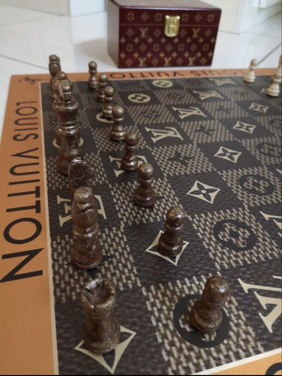 Giochi: Échiquier Louis Vuitton par Anthony Dubois – Nuovo (secondo la descrizione) da Lausanne venduto da SGN_Collectible 4