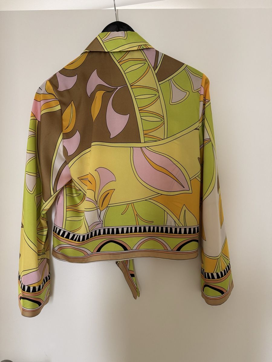 Zara Camicette: Zara Retro Print Tie-Front Blouse. Size Small. Cool! – Usato da Vesenaz venduto da nat_mq8l 1