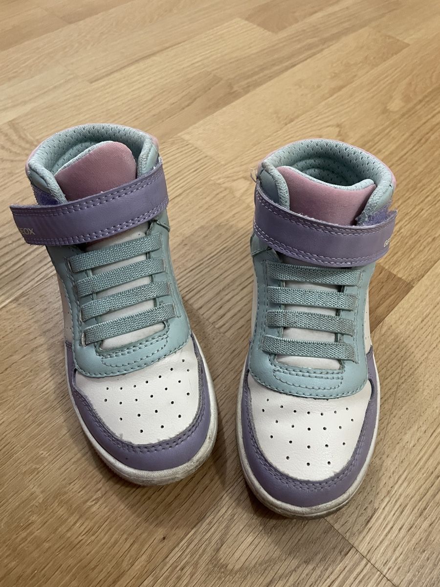 Geox Scarpe per ragazze: Geox Kinderschuhe, Grösse 28 – Usato da Bassersdorf venduto da Ketty93 1