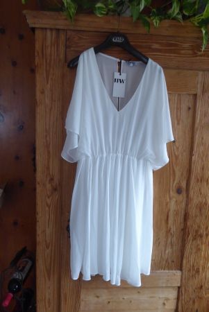 sehr schönes Kleid NEU Gr M MAKE WAY