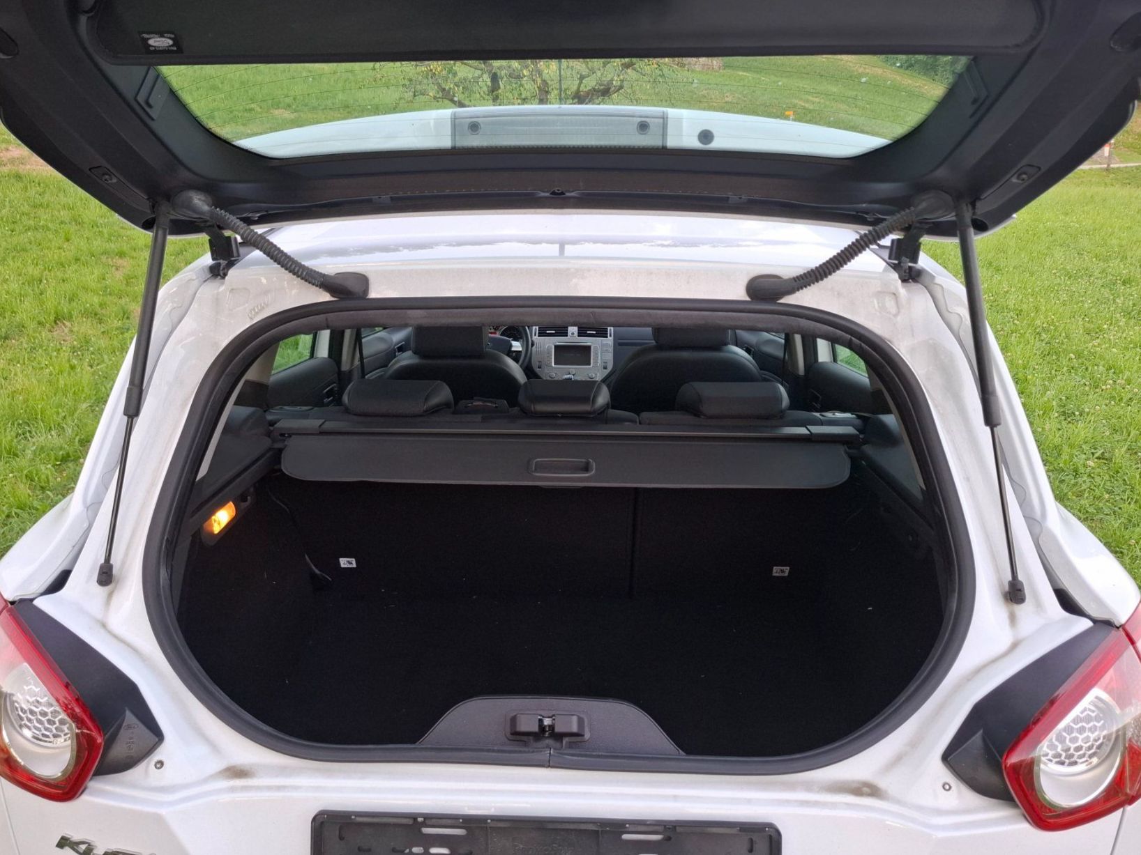 Ford Autos: Ford Kuga 2.0 TDCi 4x4 – D'occasion à steinen par frosch079 8