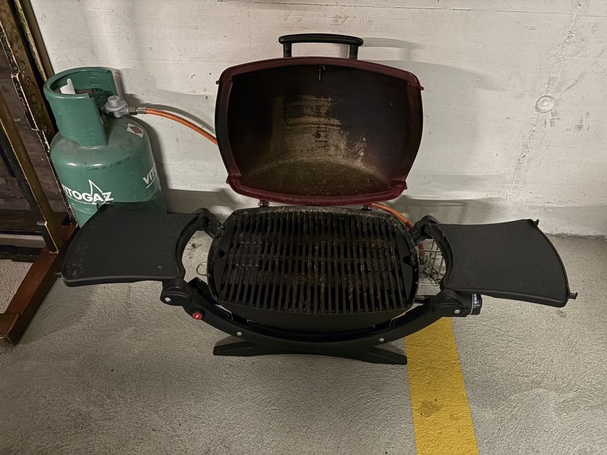 Griglie: Weber Tischgrill Gas Bordeaux – Usato da Zürich venduto da Nick345 1